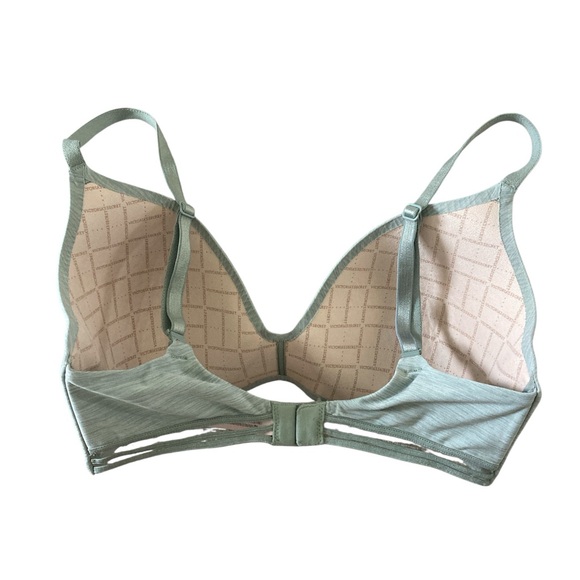 Victoria's Secret Teal Bra with No Underwire - Picture 2 of 6